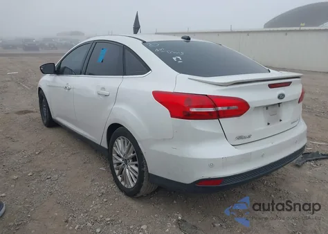 2018 Ford Focus Titanium from USA, damaged, VIN 1FADP3J24JL271812